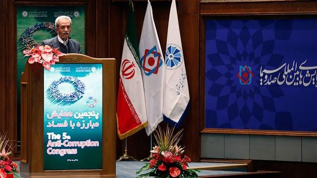 اگر به جای مبارزه با فساد تنها با فاسد مبارزه کنیم، چرخه اگر به جای مبارزه با فساد تنها با فاسد مبارزه کنیم، چرخه فراوری فساد ادامه خواهد داشت