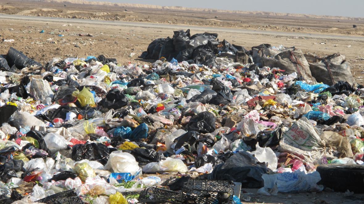 جمع آوری روزانه 400 تن زباله از سطح شهر کرمان جمع آوری روزانه 400 تن زباله از سطح شهر کرمان