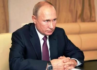 خبرنگاران قانون امکان حضور پوتین برای دو دوره دیگر ریاست جمهوری امضا شد