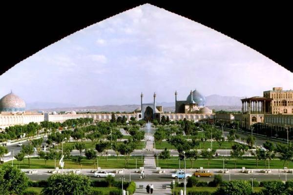 برنامه سفر به اصفهان ؛ بریانی و کافه گردی در نصف دنیا